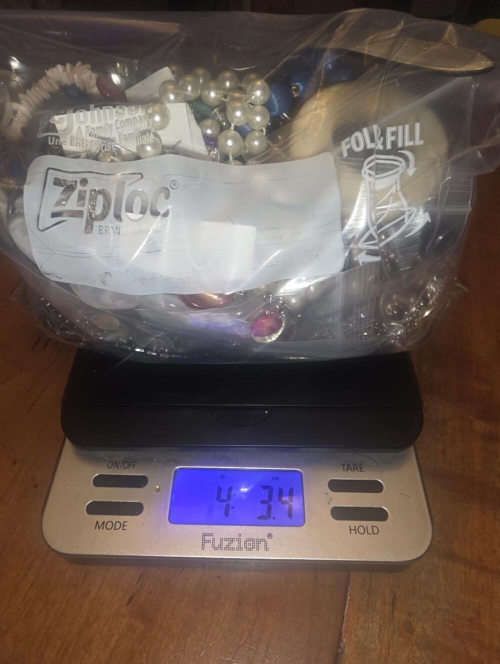4.34 Lbs Brand Name Quality Costume Jewelry Lot Necklaces, Earrings, Bracelets